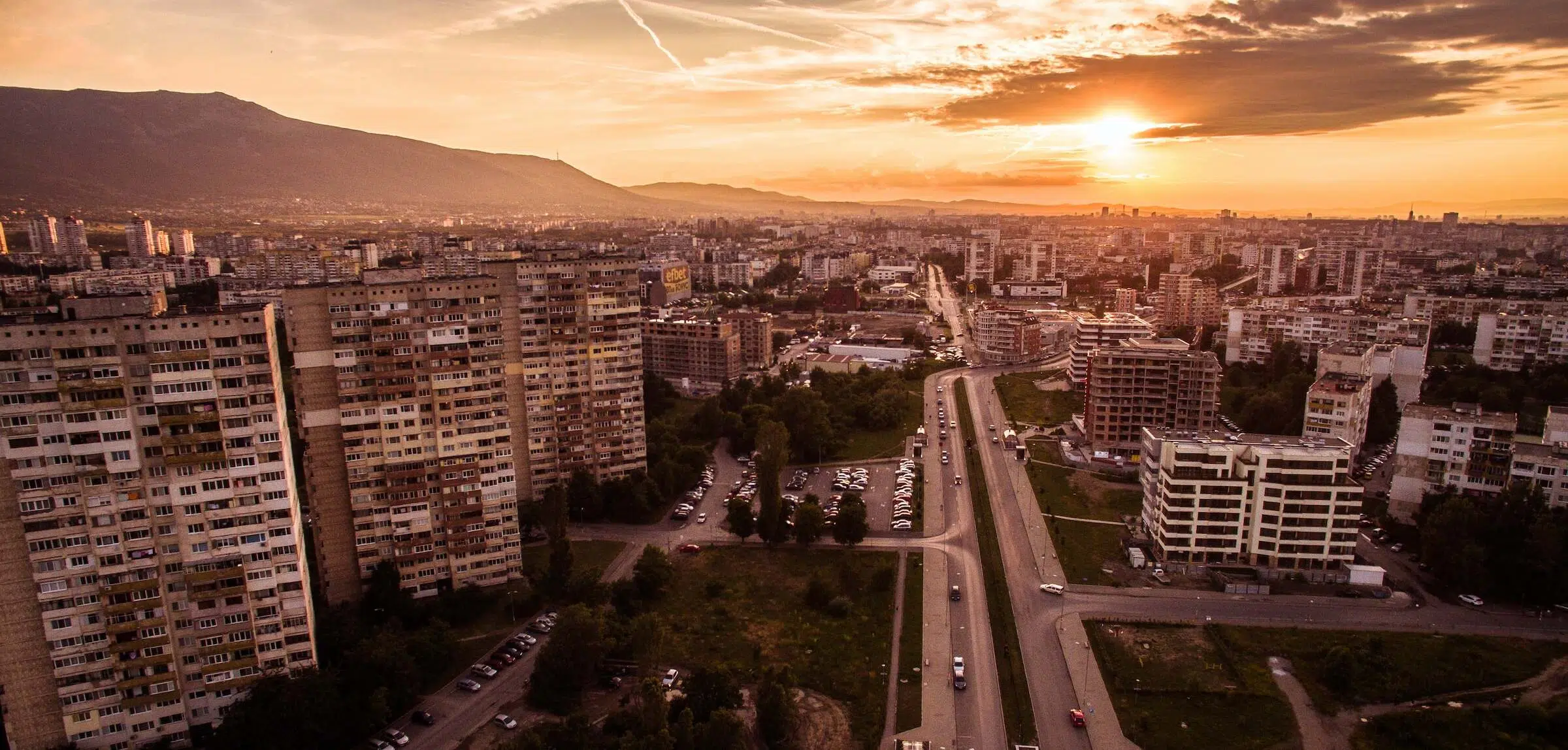 Етажна собственост 1 Етажна собственост vasko-hristov-MWftGFI46eU-unsplash-e1692449255993