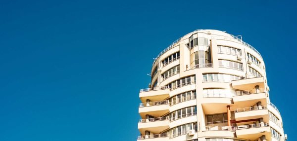 Придобиване на недвижим имот с криптовалута georgi-kyurpanov-MiiC82boqsk-unsplash